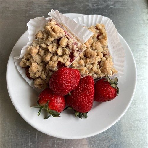 Strawberry Oat Bar (vegan)
