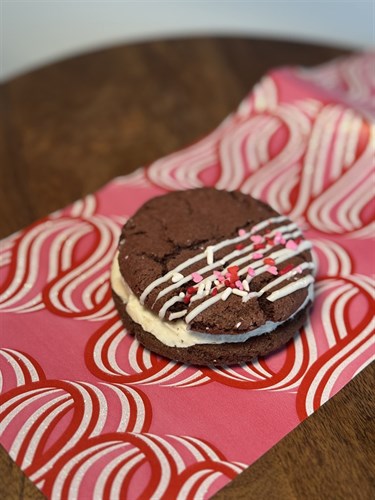 Red Velvet Sandwich Cookie